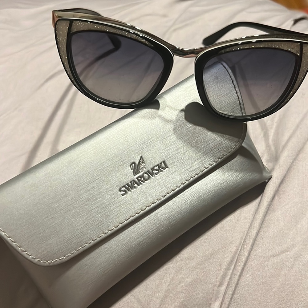 Swarovski Diva SW 61 05B Black Silver Cat Eye Sunglasses Frame 53-17-135